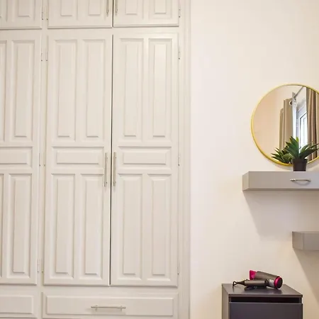 Athos Apartment