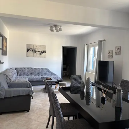 Apartment Athos *