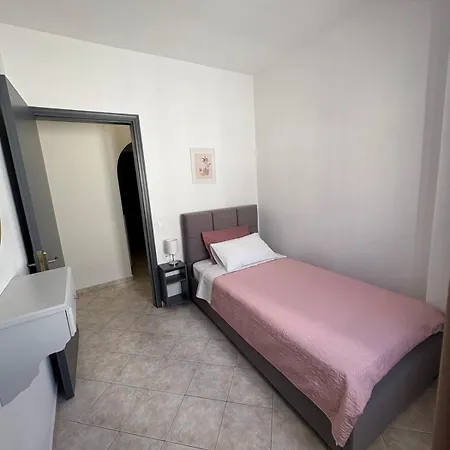 Apartment Athos *