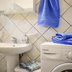 Athos Apartman *